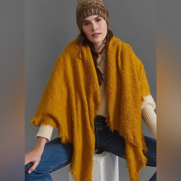 Anthropologie Accessories - Anthropologie Joyeux Fuzzy Boucle Oversized Cozy Scarf